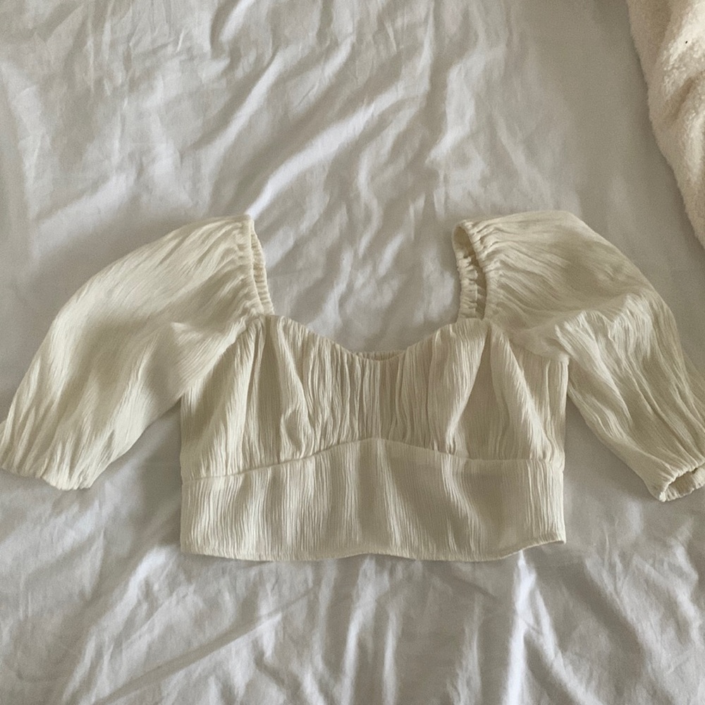 Abercrombie white top
